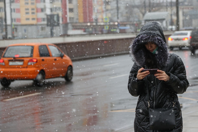 В России предложили штрафовать пешеходов за пользование телефоном на дороге - NEWS.ru — 09.12.21