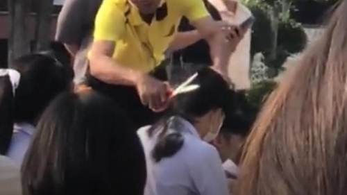 Учитель в Таиланде отрезал волосы более 100 ученикам в качестве наказания