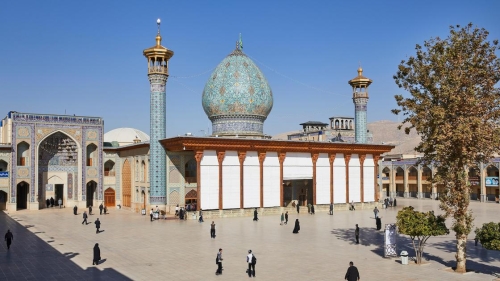 Теракт в мавзолее на юге Ирана попал на камеры, один человек погиб