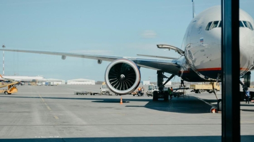 Boeing получила новые иски от пассажиров самолета, потерявшего часть фюзеляжа в январе