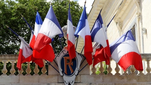 Франция ввела наивысший уровень террористической угрозы
