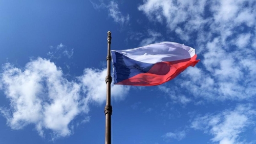 Чехия официально отозвала своего посла из России